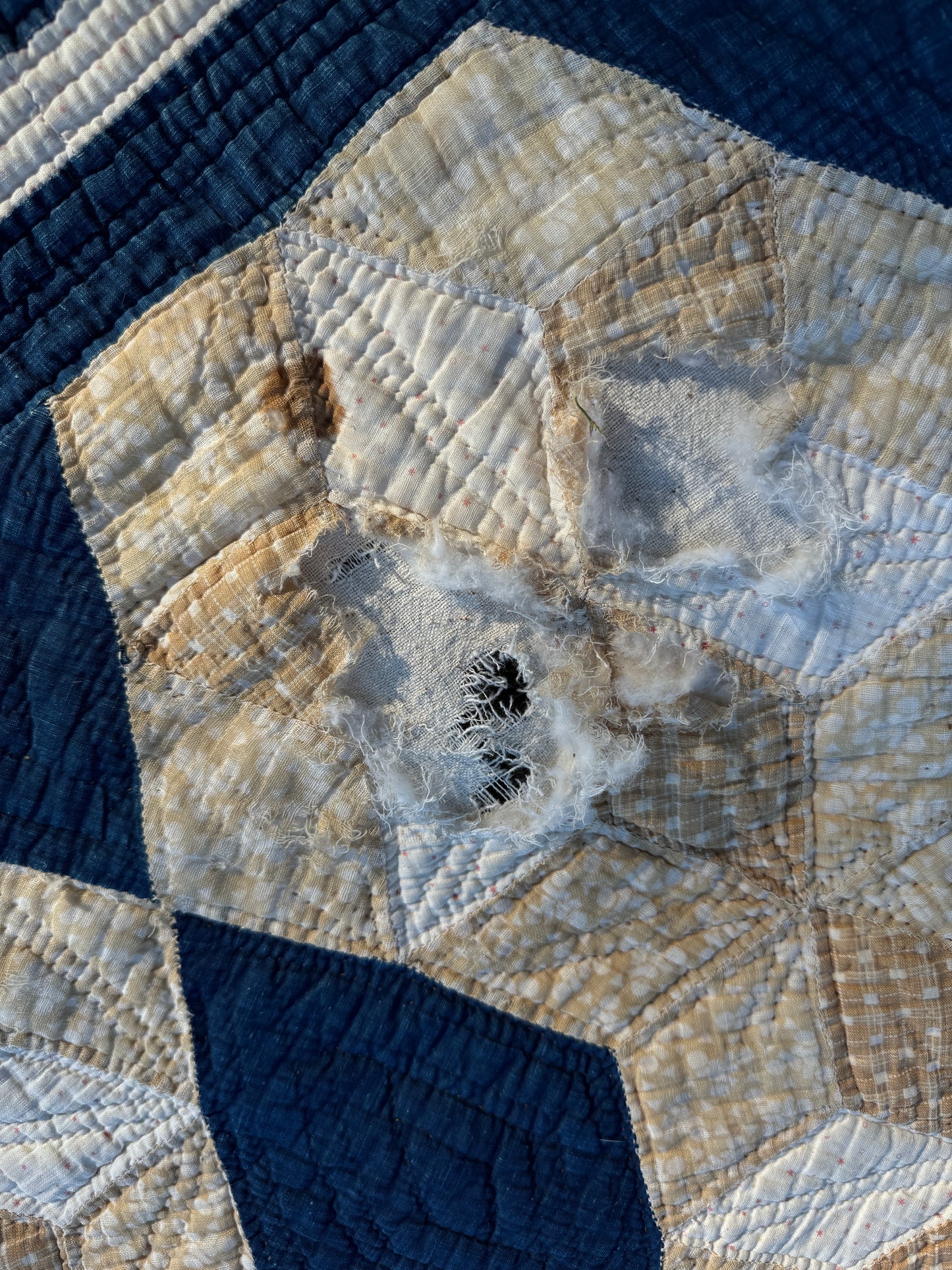 Late 1800s Hand-Stitched Antique Quilt in Navy/Creams - Tumbling Blocks Pattern