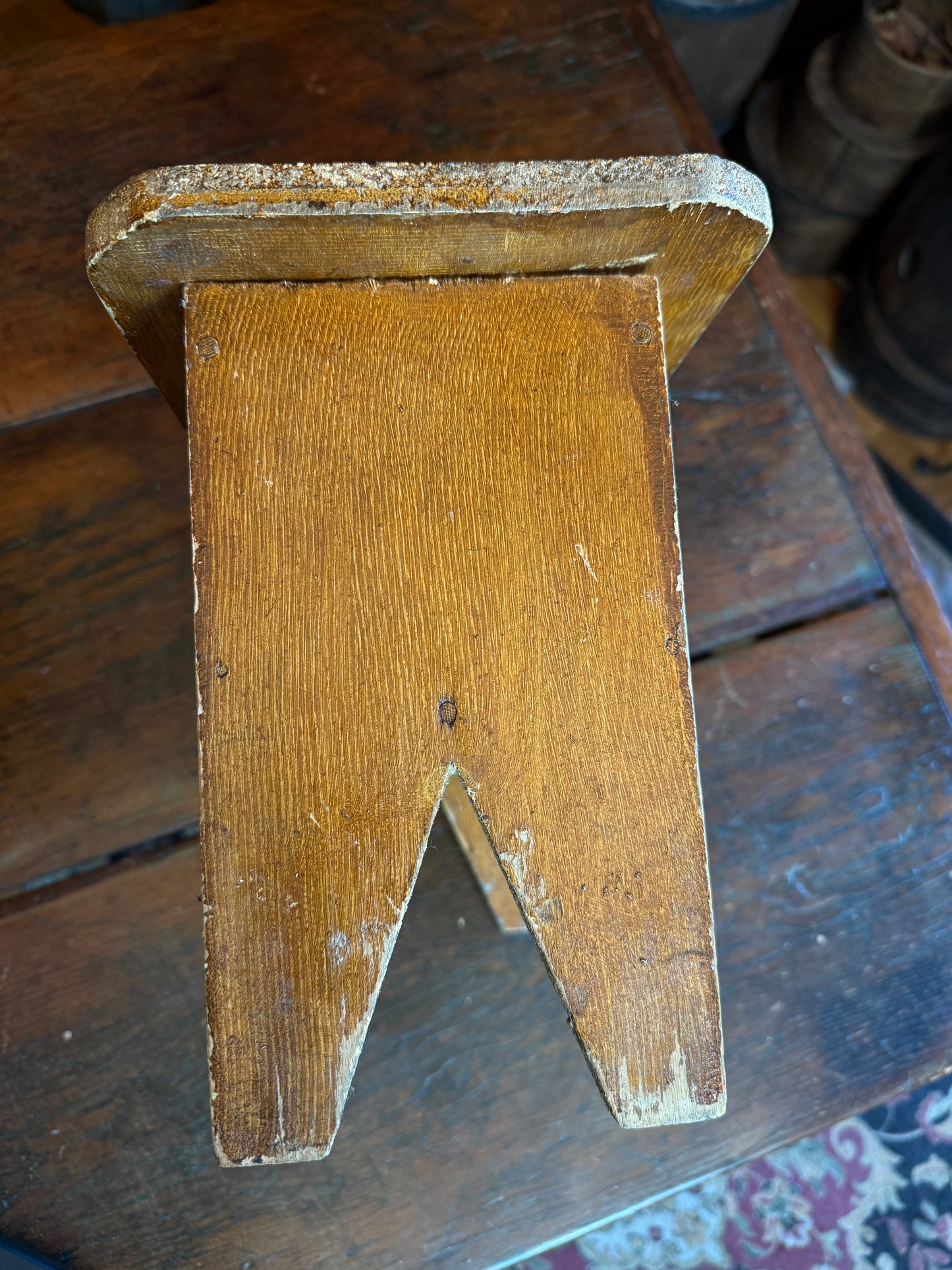 Late 1800s Flip-Top Cricket Stool/Chest
