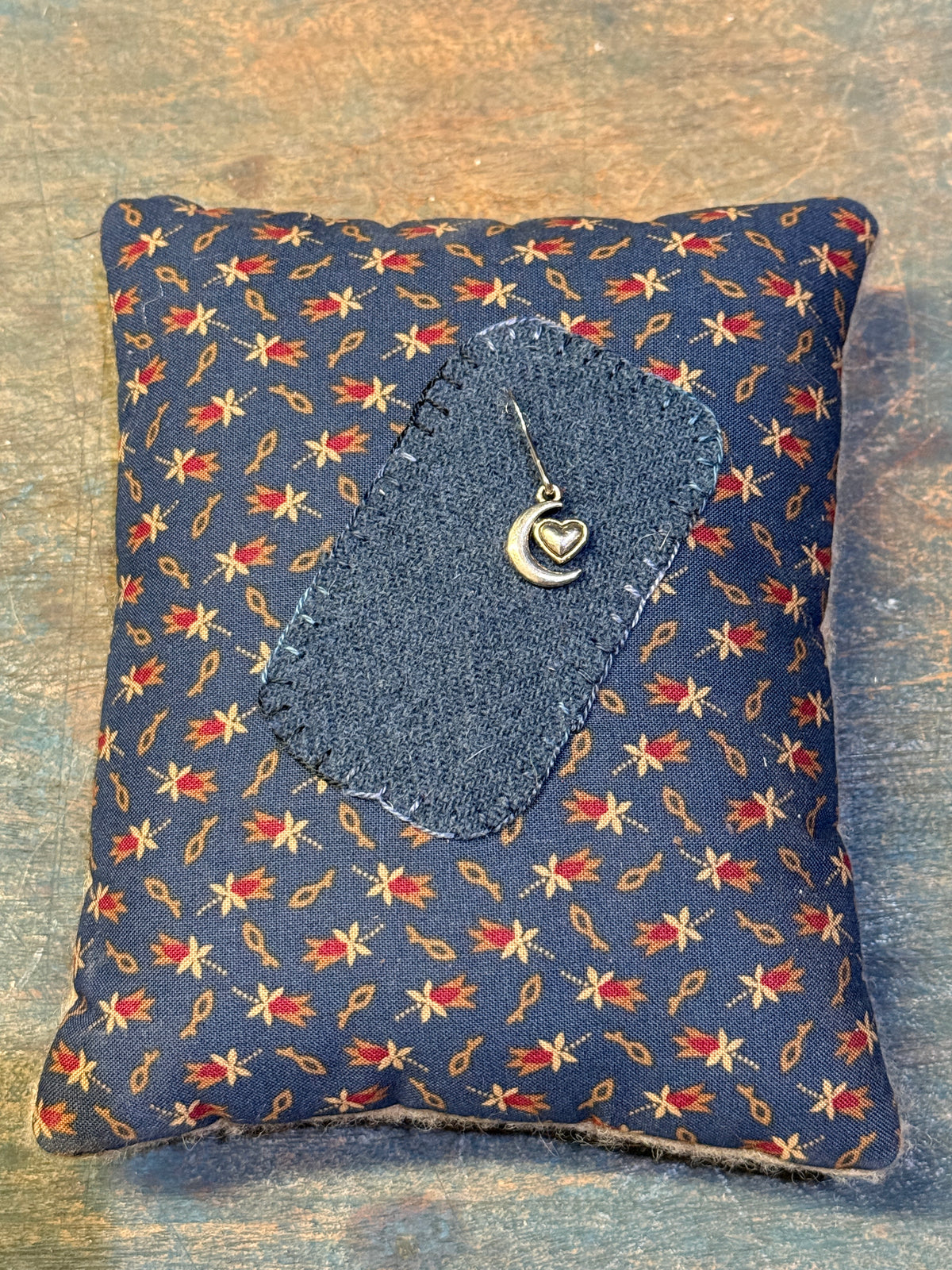 Handmade Saltbox House Pillow Tuck