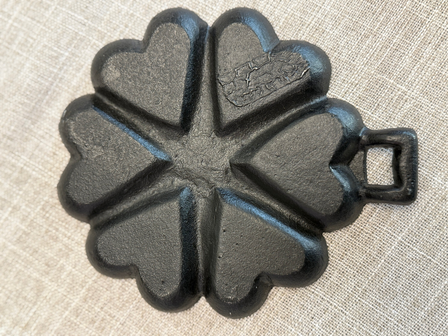 Cast-Iron Heart Pan