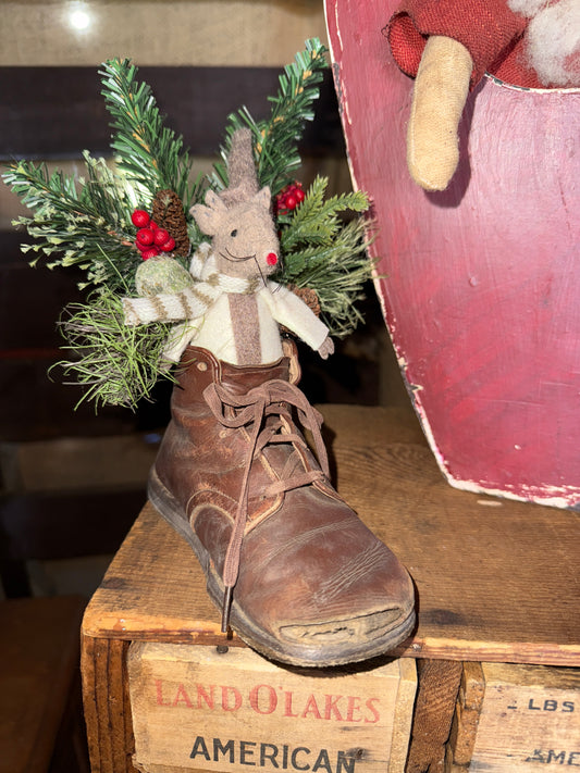 Christmas Mouse in Child’s Shoe