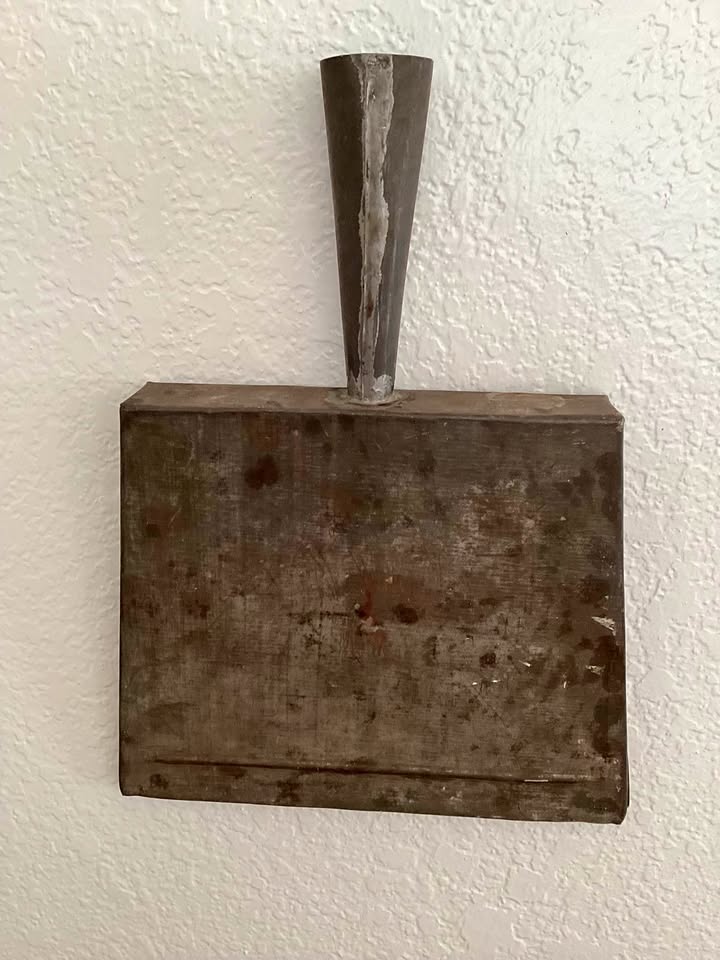 Early Metal Dust Pan (Hearth Scoop)