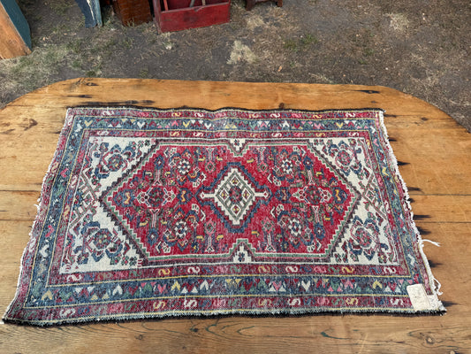 Oriental Rug - 28.5” x 45” (Estate of Mary Lou Stauffer)