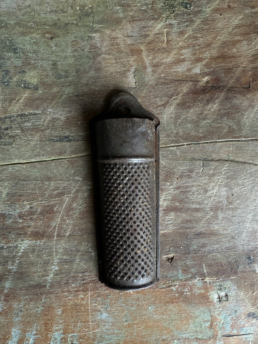 Early Spice Grater