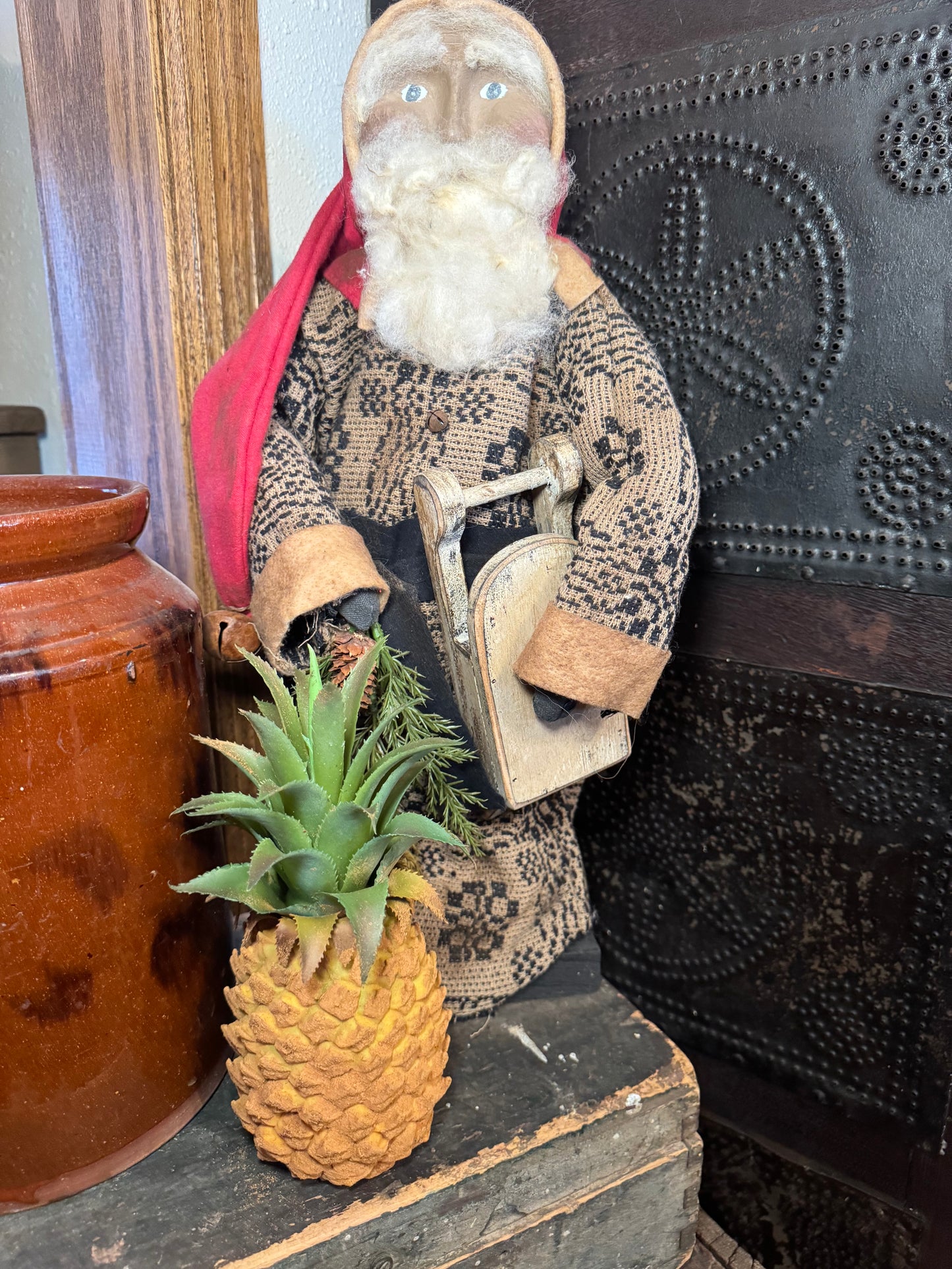 Colonial Pineapple Fruit Decoration