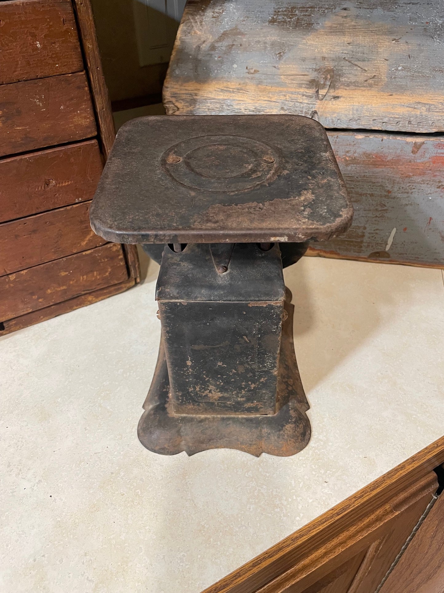 Farmhouse / Primitive Kitchen Scale