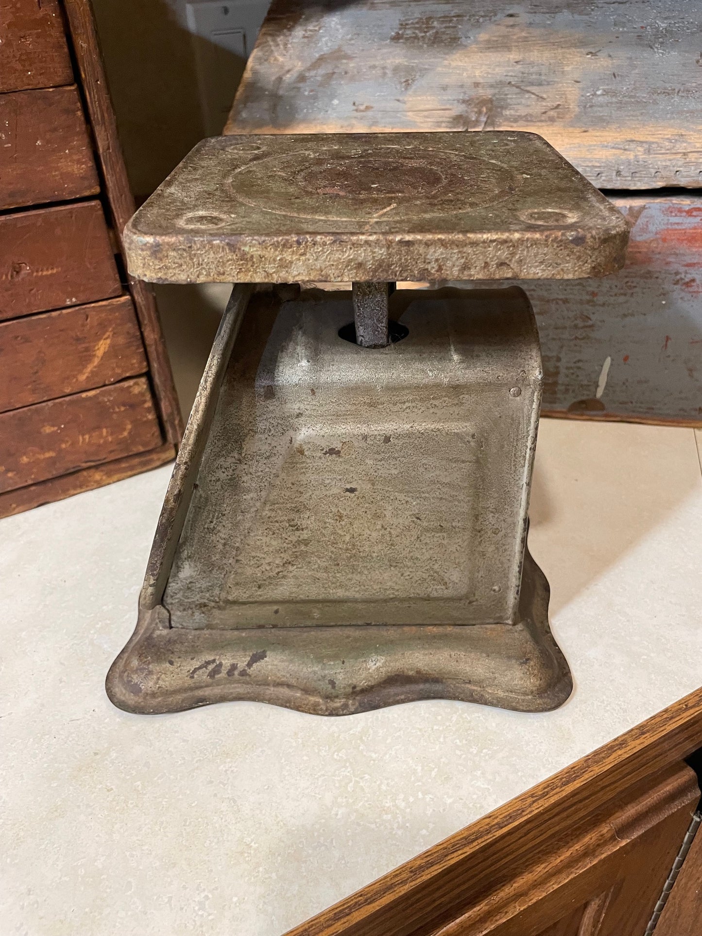 Farmhouse / Primitive Kitchen Scale