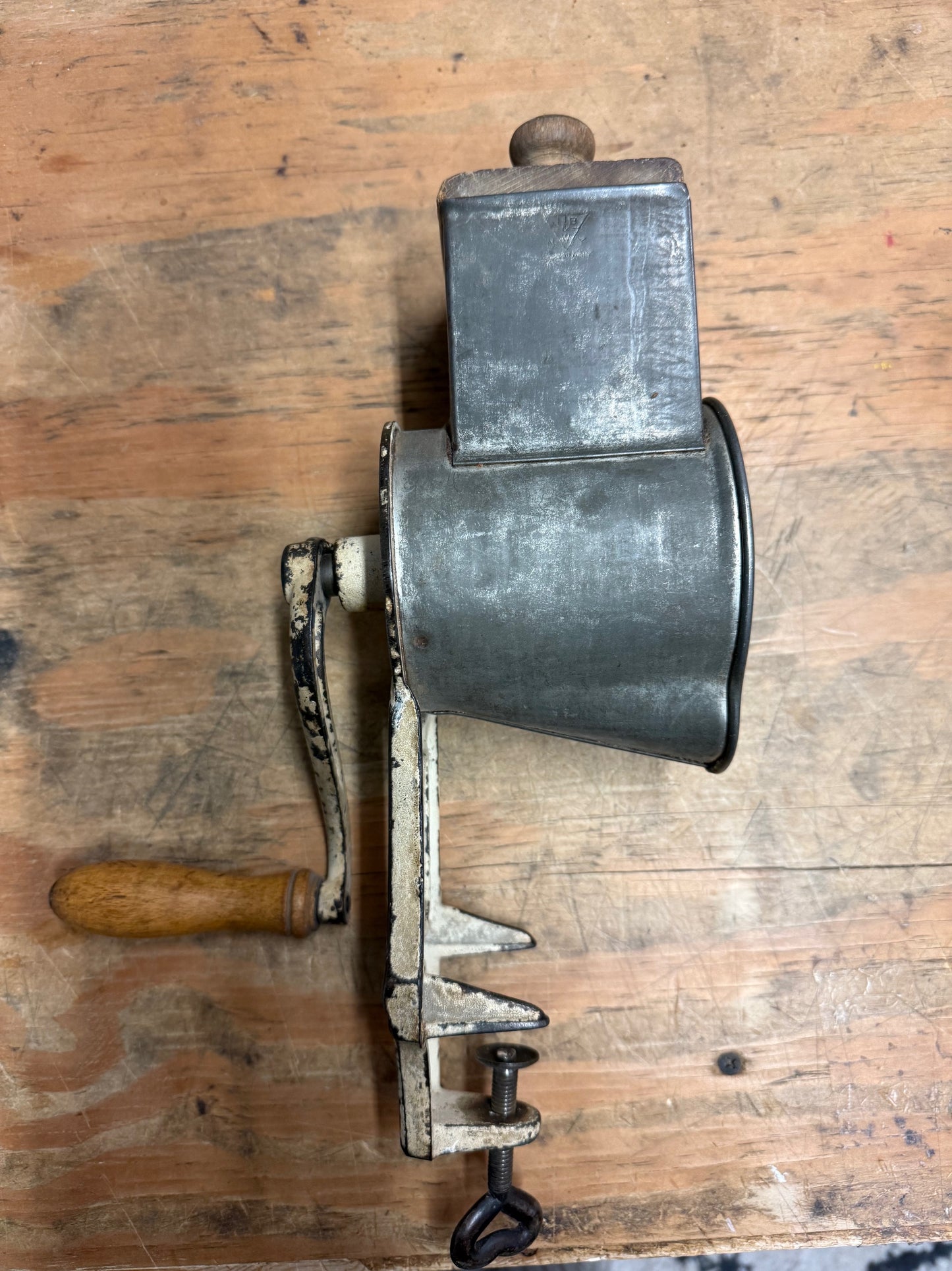 Martha Antique Cast Iron Grinder/Grater in Cream Paint