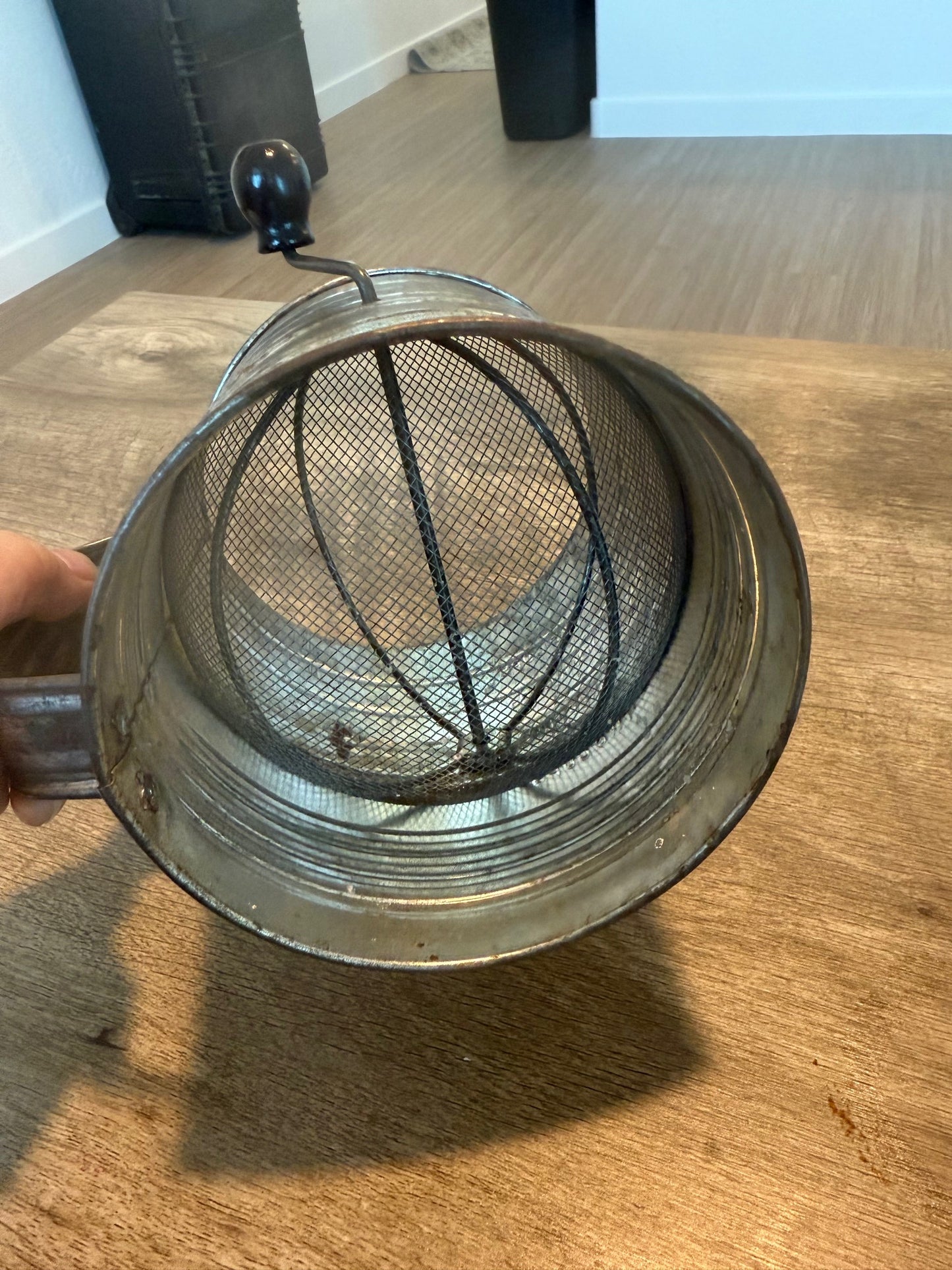 Bromwell's Sifter