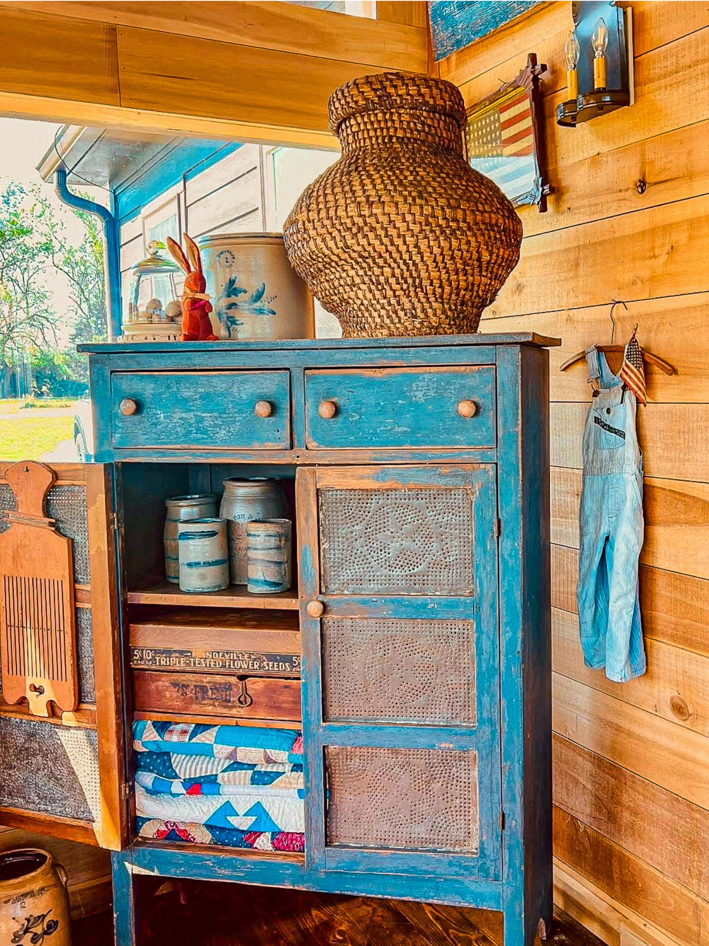 Special Edition: Four Seasons of Outdoor Decorating Wholesale (Shipping February 10th)