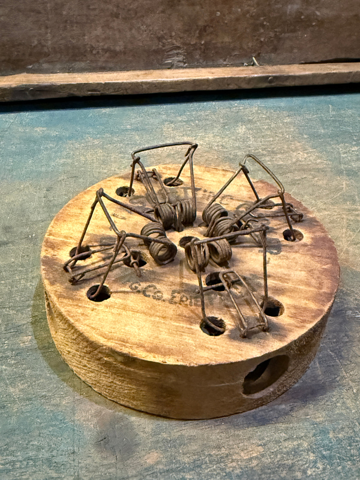 Early Four-Way Round Wooden Mouse Trap