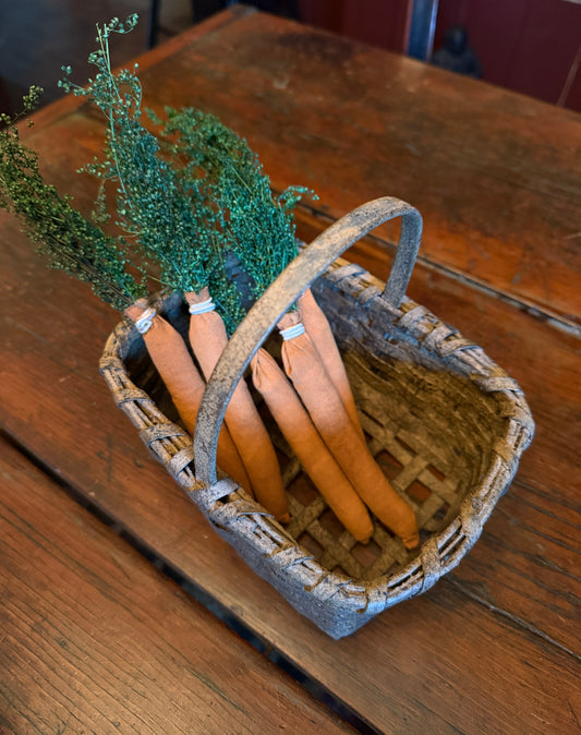 Set of 5 Primitive Carrots