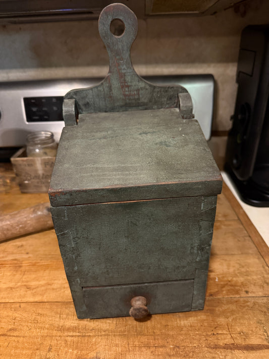 Early Green Wall Box