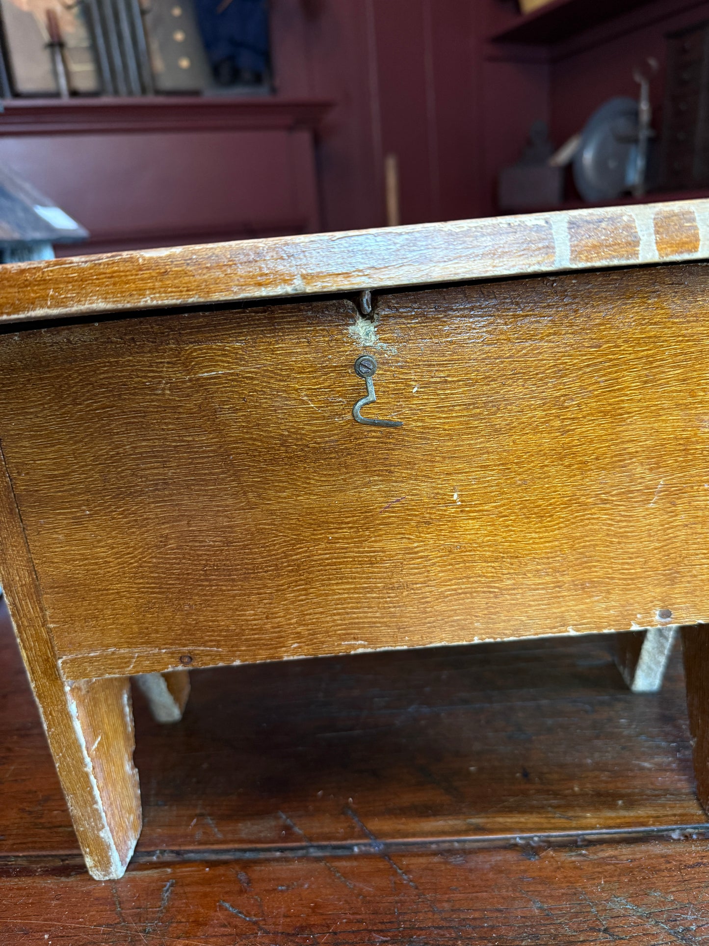 Late 1800s Flip-Top Cricket Stool/Chest