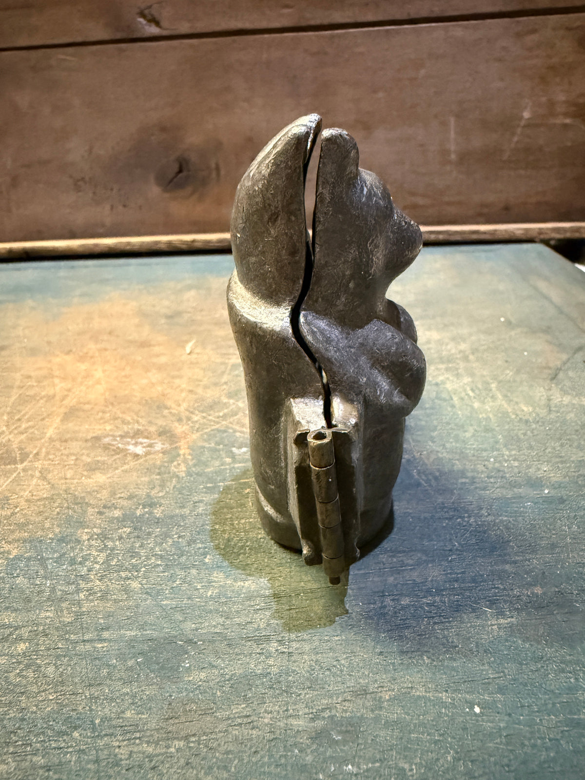 Antique Cat in a Boot Metal Mold