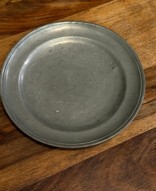 Early 8-3/4” Pewter Plate - (1820-1850)