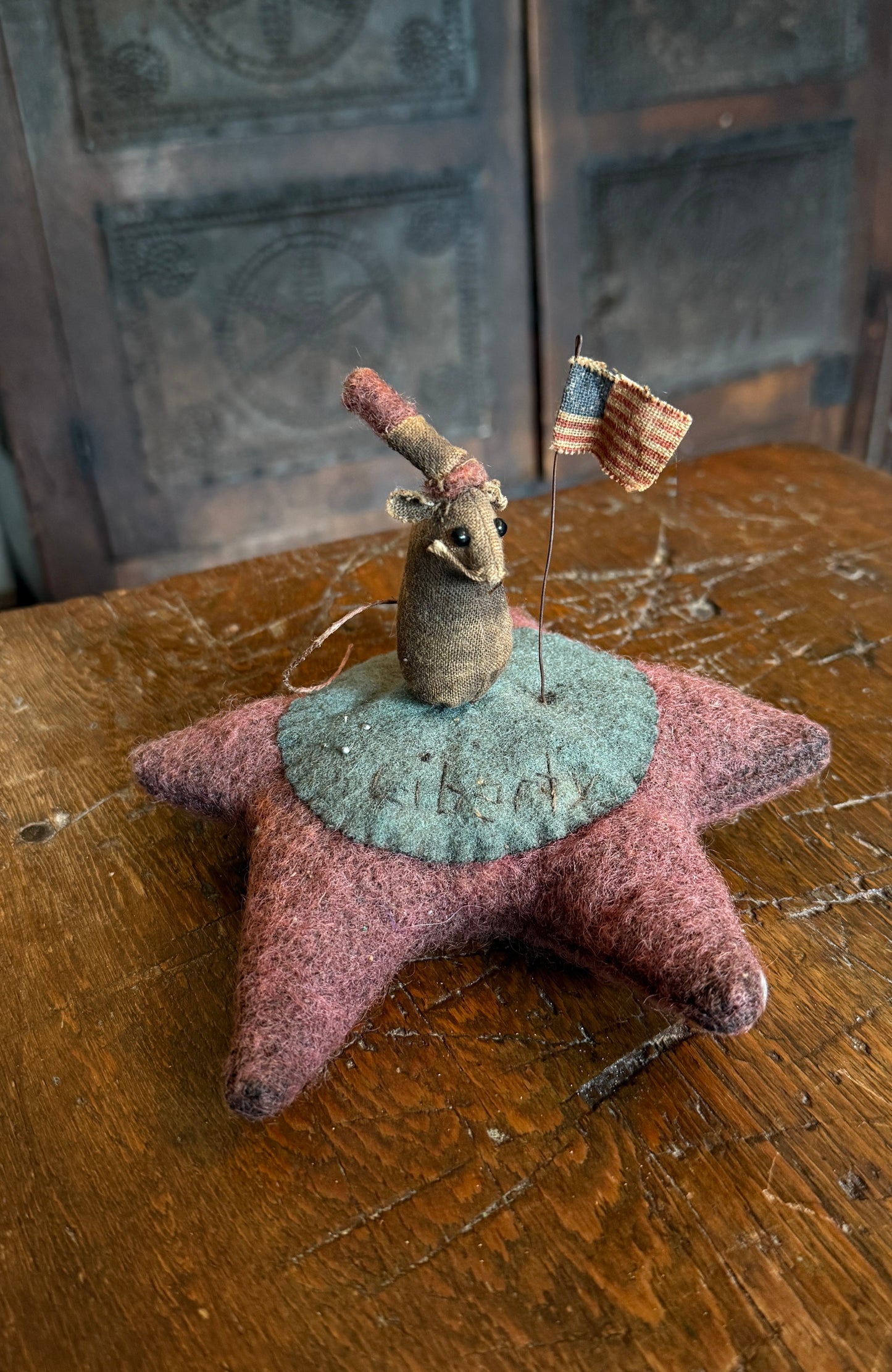 Americana Mouse Wool Pin Cushion