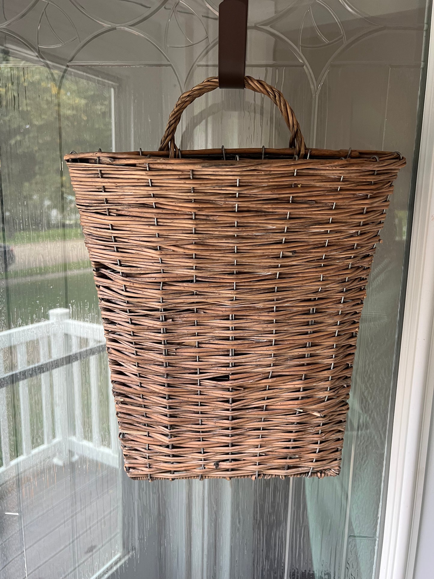 Hanging Wall Basket
