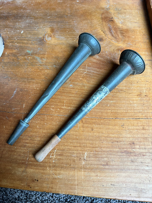 Set of 2 Flared Bell Tin Horns